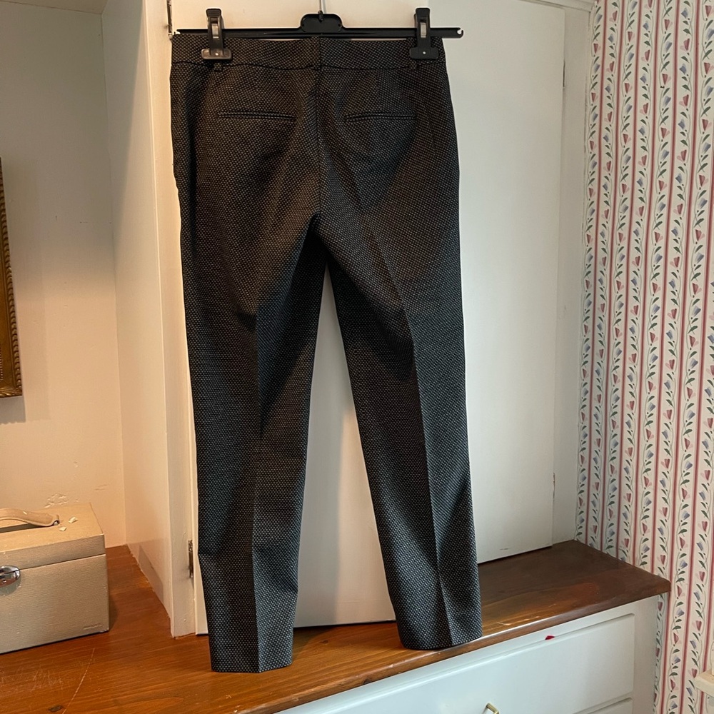 Ann Taylor 0P Black and Gray Suit trousers.